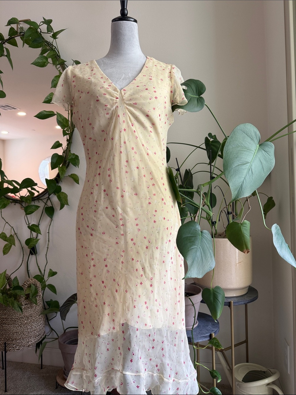 Mariposa Pale Yellow Midi Dress with Pink Floral Print